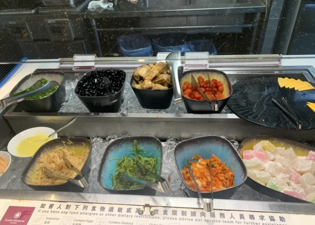 台湾桃園国際空港 プラザ・プレミアムラウンジの食べ物