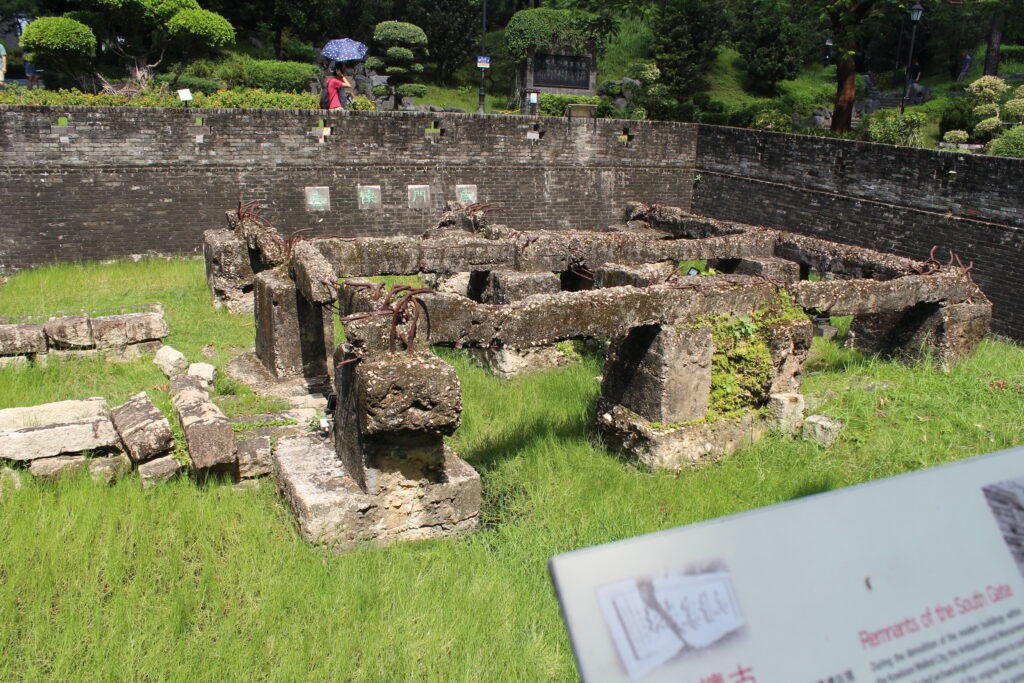 九龍寨城公園の建物の跡