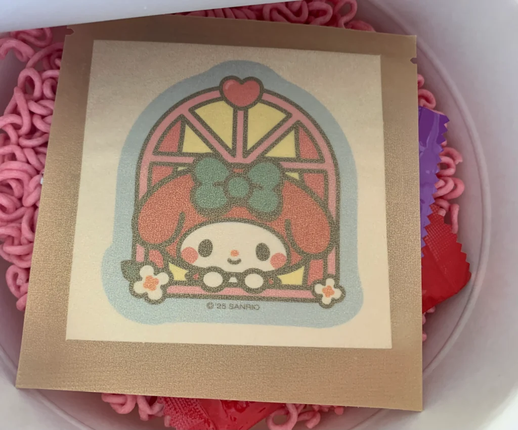 マイメロ　ピンクの焼きそばのシール